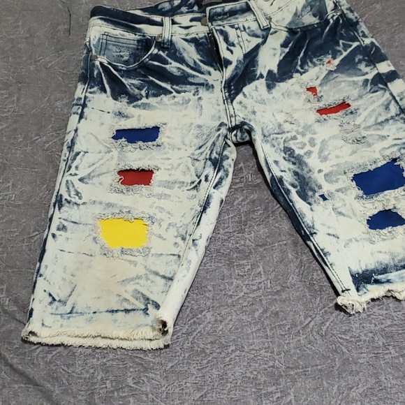 Creative short - Picture 2 of 3